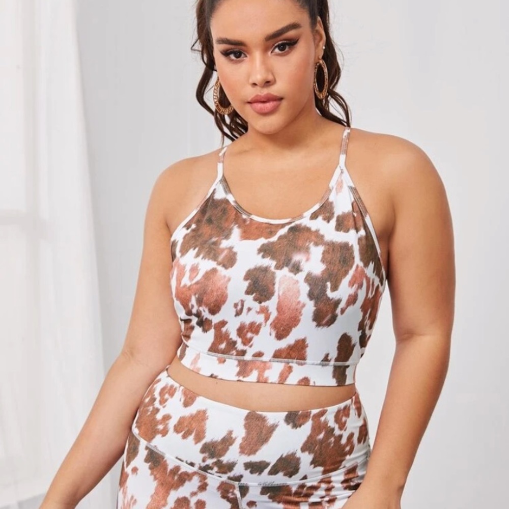 Plus All Over Print Criss Cross Sports Bra